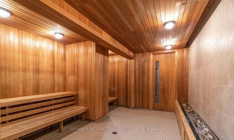 Photo 17 at 303 - 560 Front Street W, Waterfront Communities C1, Toronto