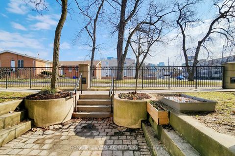 Photo 10 at C17 - 108 Finch Avenue W, Newtonbrook West, Toronto