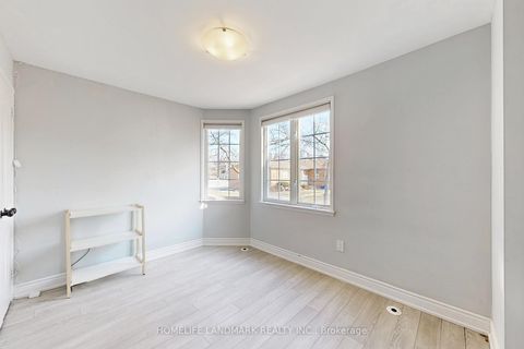 Photo 38 at C17 - 108 Finch Avenue W, Newtonbrook West, Toronto