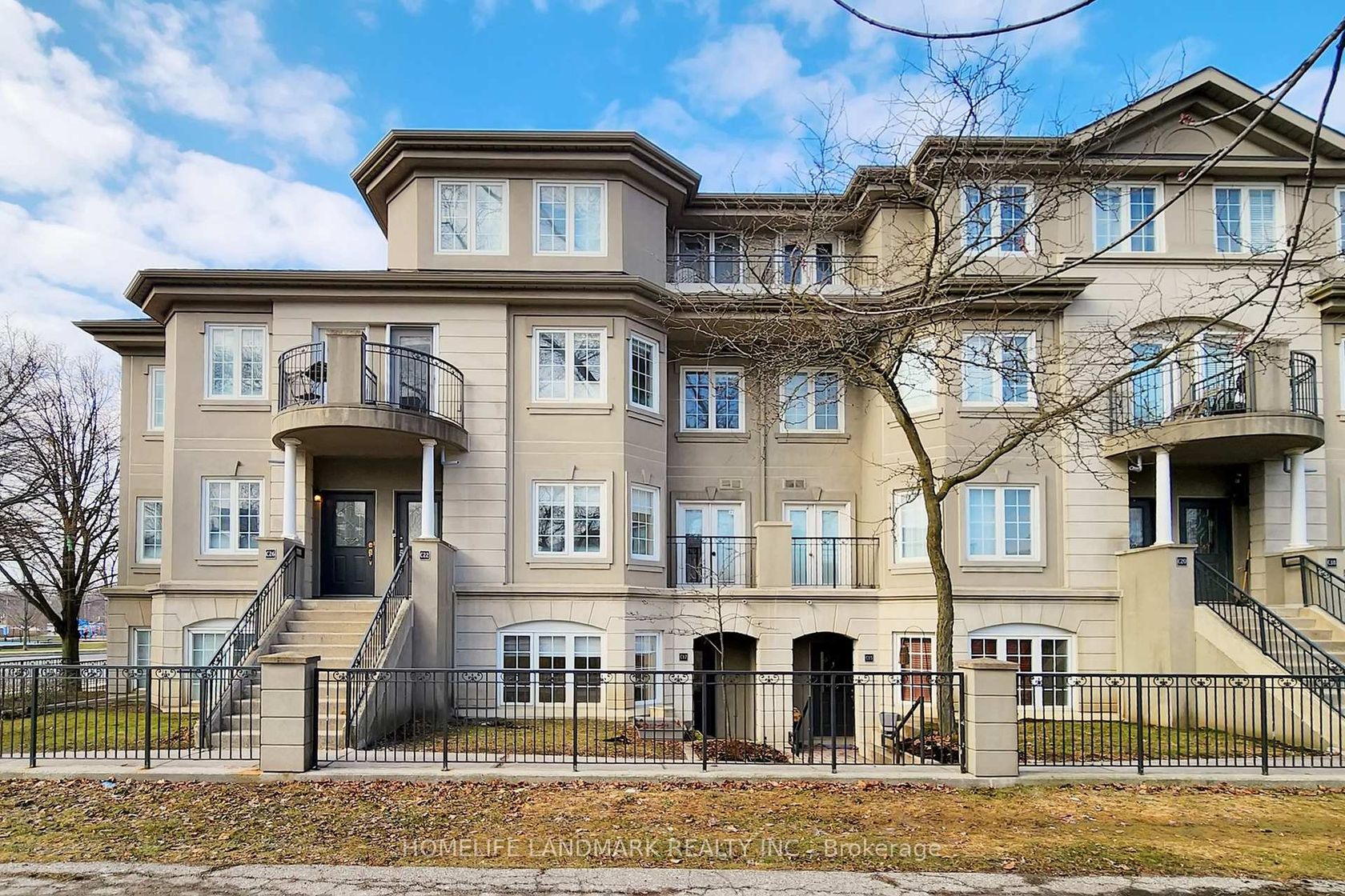 C17 - 108 Finch Avenue W, Newtonbrook West, Toronto 