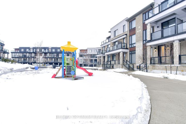 Photo 1 at 46 - 45 Knotsberry Circle, Bram West, Brampton