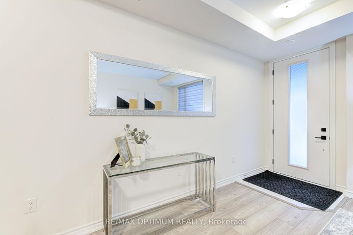 Photo 5 at 46 - 45 Knotsberry Circle, Bram West, Brampton