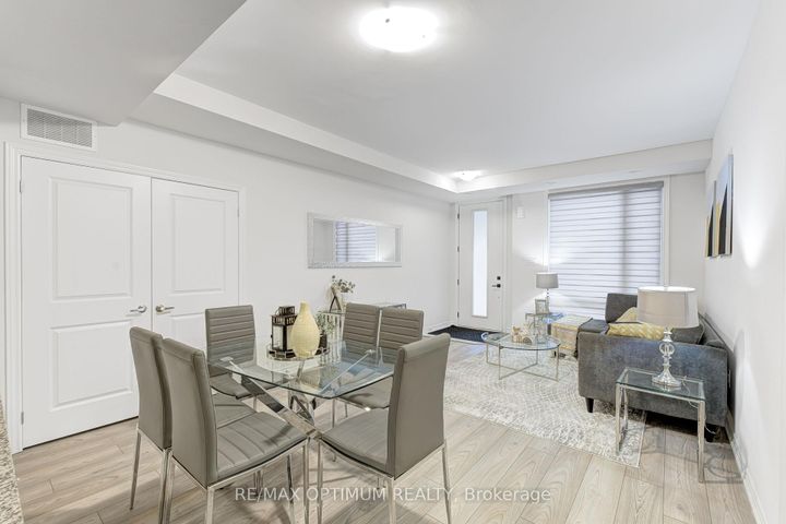 Photo 11 at 46 - 45 Knotsberry Circle, Bram West, Brampton