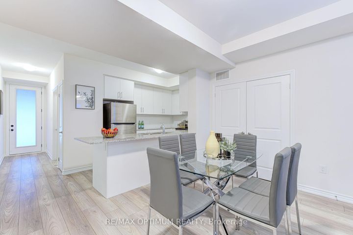 Photo 12 at 46 - 45 Knotsberry Circle, Bram West, Brampton