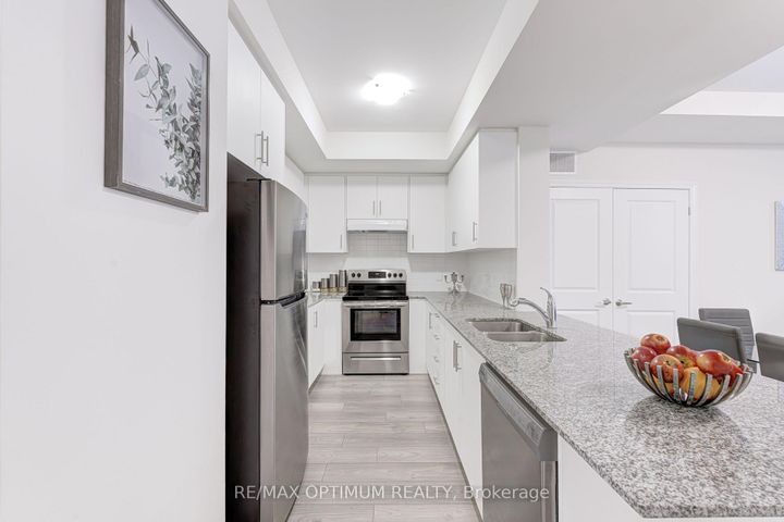 Photo 15 at 46 - 45 Knotsberry Circle, Bram West, Brampton