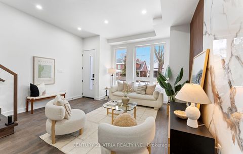 Photo 3 at 65 Crewe Avenue, Lumsden, Toronto