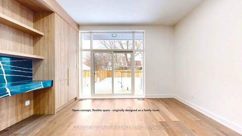 Photo 8 at 65 Crewe Avenue, Lumsden, Toronto