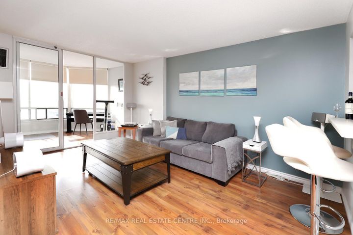 Photo 11 at 1704 - 26 Hanover Road, Queen Street Corridor, Brampton