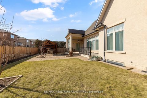 Photo 2 at 223 Crestwood Road, Yorkhill, Vaughan