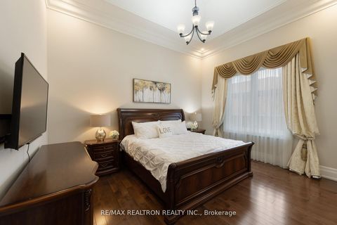 Photo 25 at 223 Crestwood Road, Yorkhill, Vaughan