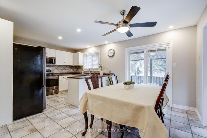 Photo 15 at 20 Derbyshire Street, Ancaster, Hamilton