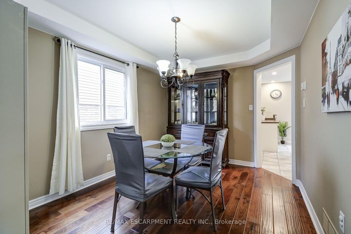 Photo 22 at 20 Derbyshire Street, Ancaster, Hamilton