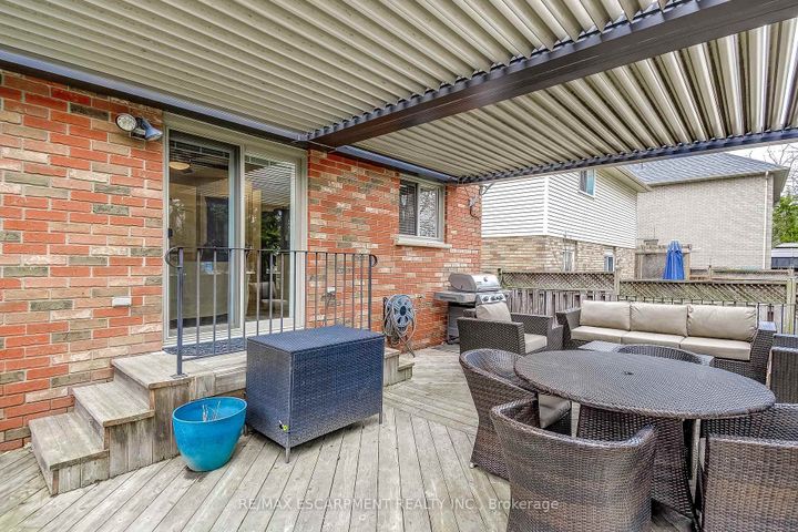 Photo 43 at 20 Derbyshire Street, Ancaster, Hamilton