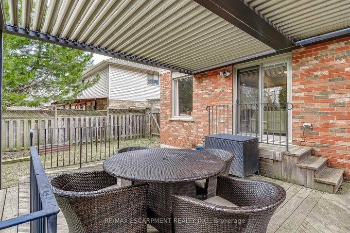 Photo 45 at 20 Derbyshire Street, Ancaster, Hamilton