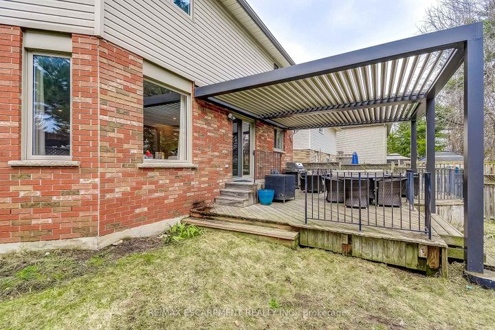 Photo 47 at 20 Derbyshire Street, Ancaster, Hamilton