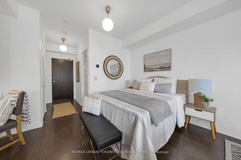 Photo 11 at 816 - 25 Cole Street, Regent Park, Toronto