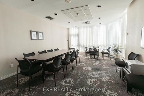 Photo 7 at PH 8 - 1500 Grazia Court, Rathwood, Mississauga