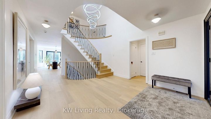 Photo 19 at 7 Wendover Court, Bayview Hill, Richmond Hill