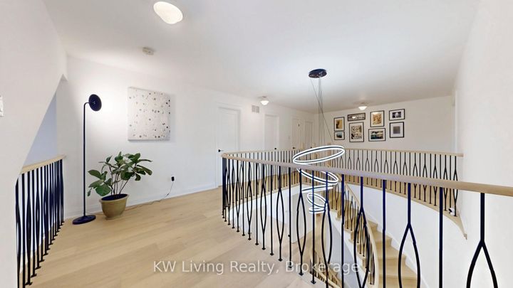 Photo 21 at 7 Wendover Court, Bayview Hill, Richmond Hill