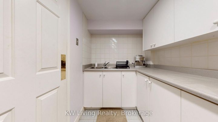 Photo 38 at 7 Wendover Court, Bayview Hill, Richmond Hill