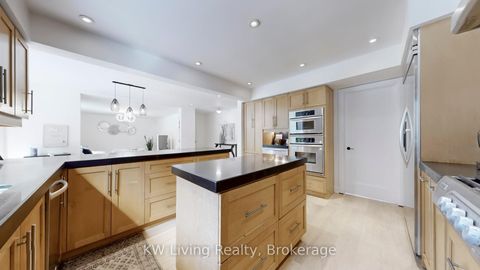 Photo 15 at 7 Wendover Court, Bayview Hill, Richmond Hill