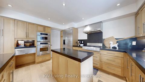 Photo 16 at 7 Wendover Court, Bayview Hill, Richmond Hill