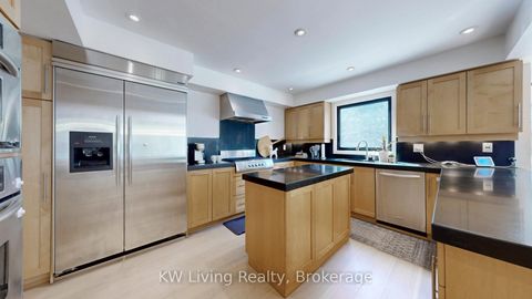 Photo 17 at 7 Wendover Court, Bayview Hill, Richmond Hill