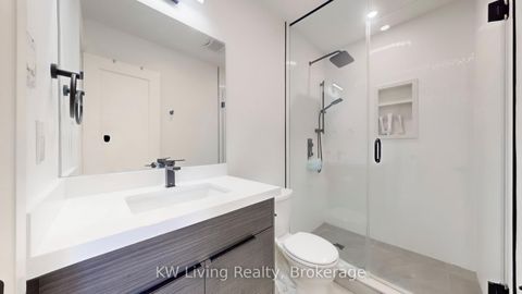 Photo 29 at 7 Wendover Court, Bayview Hill, Richmond Hill