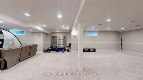 Photo 35 at 7 Wendover Court, Bayview Hill, Richmond Hill