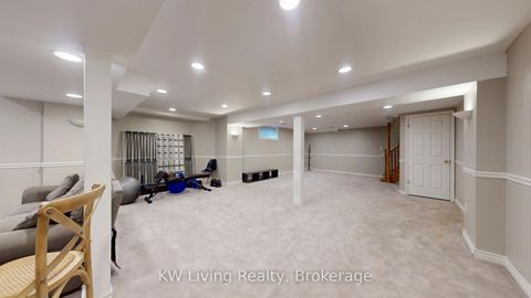 Photo 36 at 7 Wendover Court, Bayview Hill, Richmond Hill