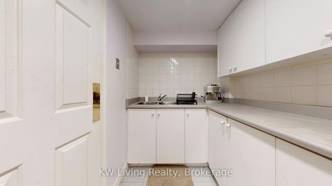 Photo 38 at 7 Wendover Court, Bayview Hill, Richmond Hill