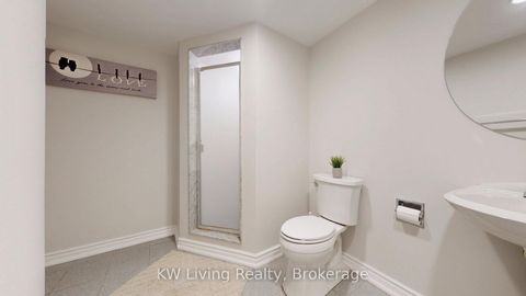 Photo 40 at 7 Wendover Court, Bayview Hill, Richmond Hill