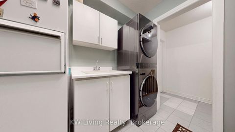 Photo 41 at 7 Wendover Court, Bayview Hill, Richmond Hill