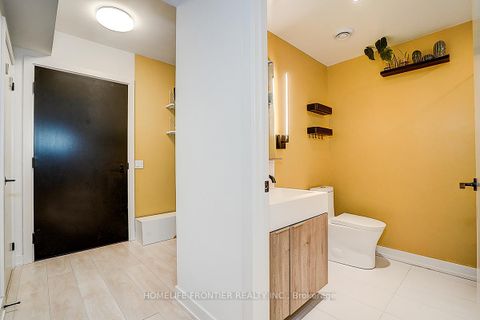 Photo 5 at 417 - 117 Broadway Avenue, Mount Pleasant West, Toronto