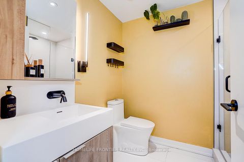 Photo 7 at 417 - 117 Broadway Avenue, Mount Pleasant West, Toronto