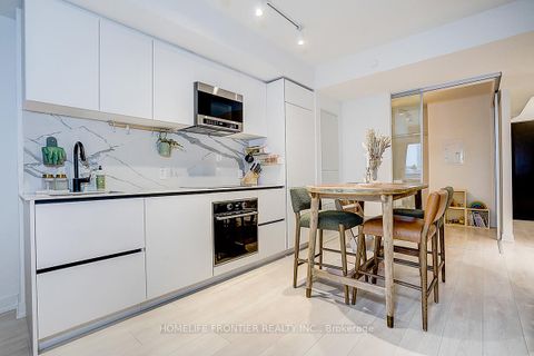 Photo 11 at 417 - 117 Broadway Avenue, Mount Pleasant West, Toronto