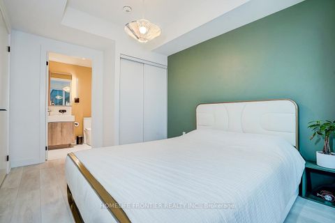 Photo 15 at 417 - 117 Broadway Avenue, Mount Pleasant West, Toronto