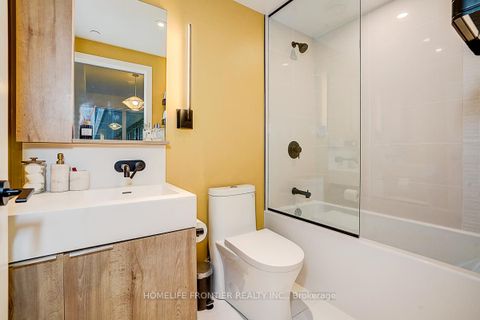 Photo 16 at 417 - 117 Broadway Avenue, Mount Pleasant West, Toronto