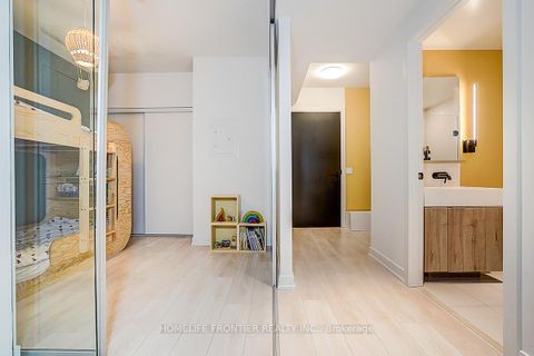 Photo 18 at 417 - 117 Broadway Avenue, Mount Pleasant West, Toronto