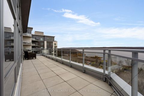 Photo 3 at 1105 - 58 Lakeside Terrace, Little Lake, Barrie