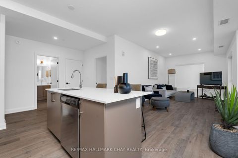 Photo 9 at 1105 - 58 Lakeside Terrace, Little Lake, Barrie