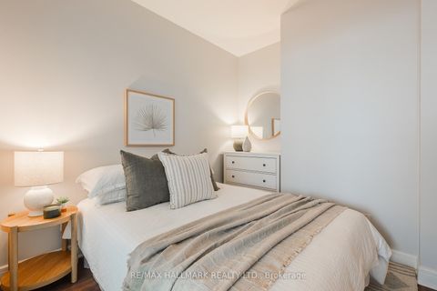Photo 16 at PH2 - 35 Brian Peck Crescent, Thorncliffe Park, Toronto