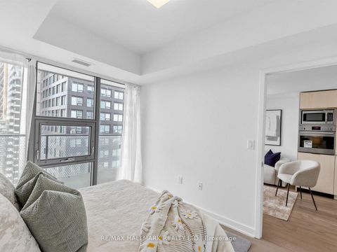 Photo 14 at 3909 - 11 Wellesley Street W, Bay Street Corridor, Toronto