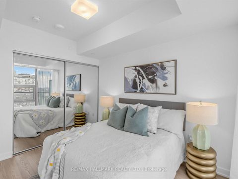 Photo 15 at 3909 - 11 Wellesley Street W, Bay Street Corridor, Toronto