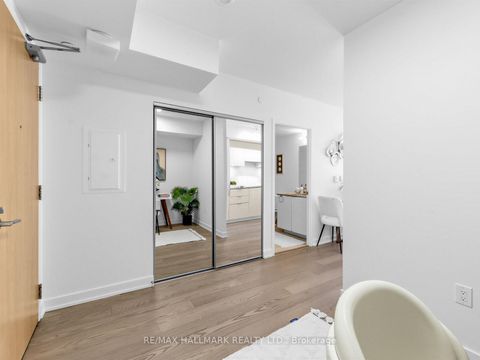 Photo 18 at 3909 - 11 Wellesley Street W, Bay Street Corridor, Toronto