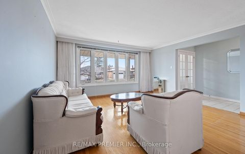 Photo 10 at 3 Mayberry Road, Jane Heights, Toronto