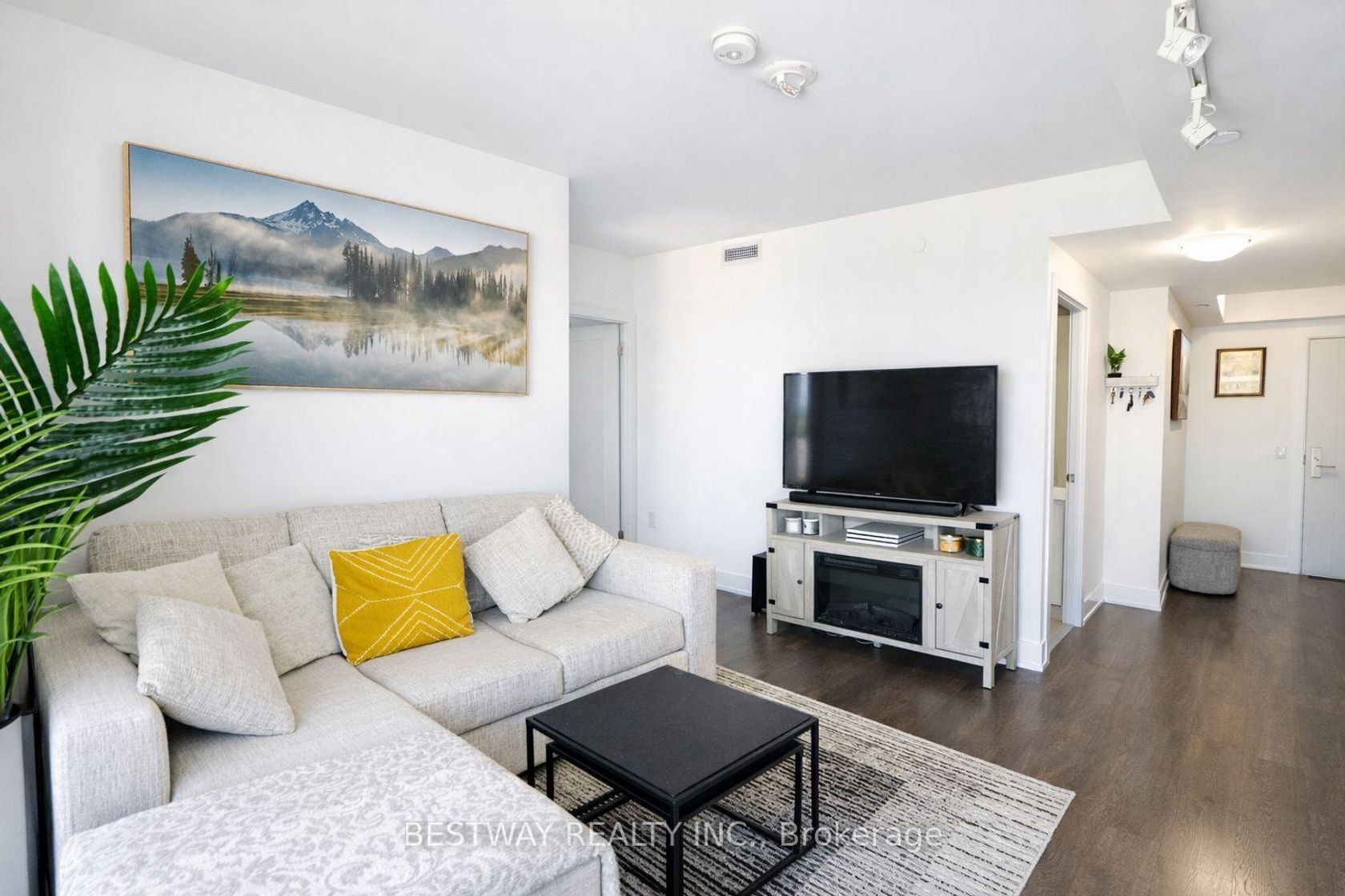 607 - 2550 Simcoe Street N, Windfields, Oshawa 