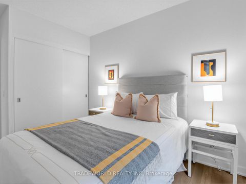 Photo 17 at 206 - 25 Richmond Street E, Yonge Corridor, Toronto