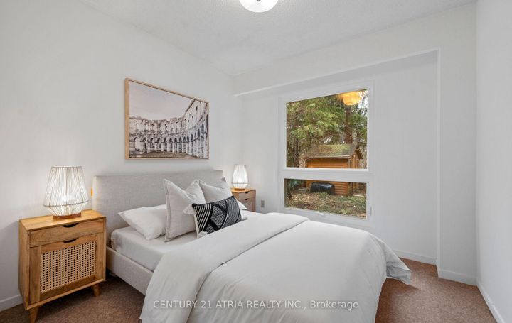 Photo 32 at 6128 Wabukayne Court, Meadowvale, Mississauga