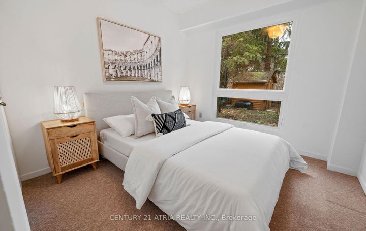 Photo 33 at 6128 Wabukayne Court, Meadowvale, Mississauga